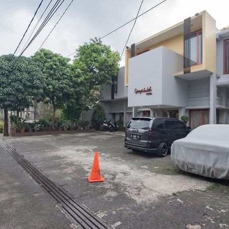 Koolkost Near Bandung Station Otel Dış mekan fotoğraf