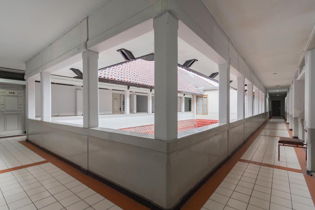 Koolkost Near Bandung Station Otel Dış mekan fotoğraf