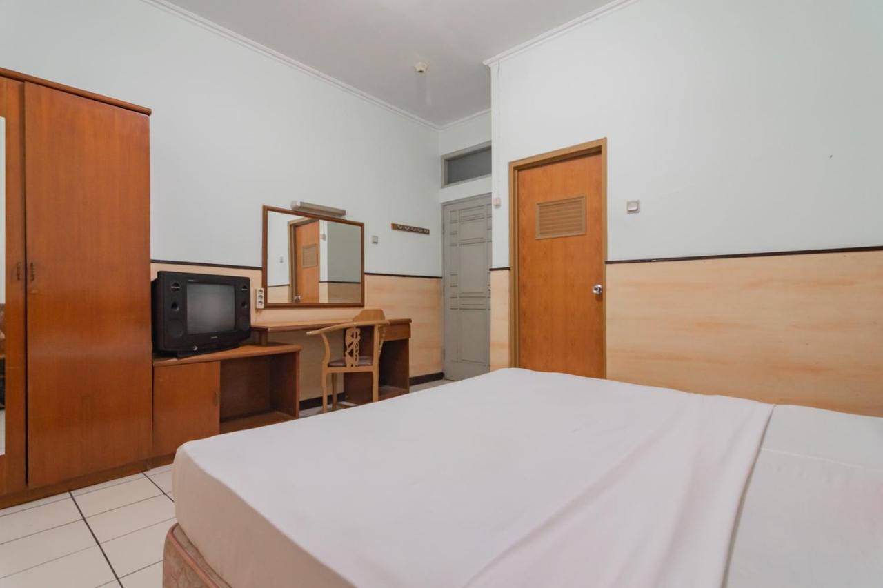 Koolkost Near Bandung Station Otel Dış mekan fotoğraf