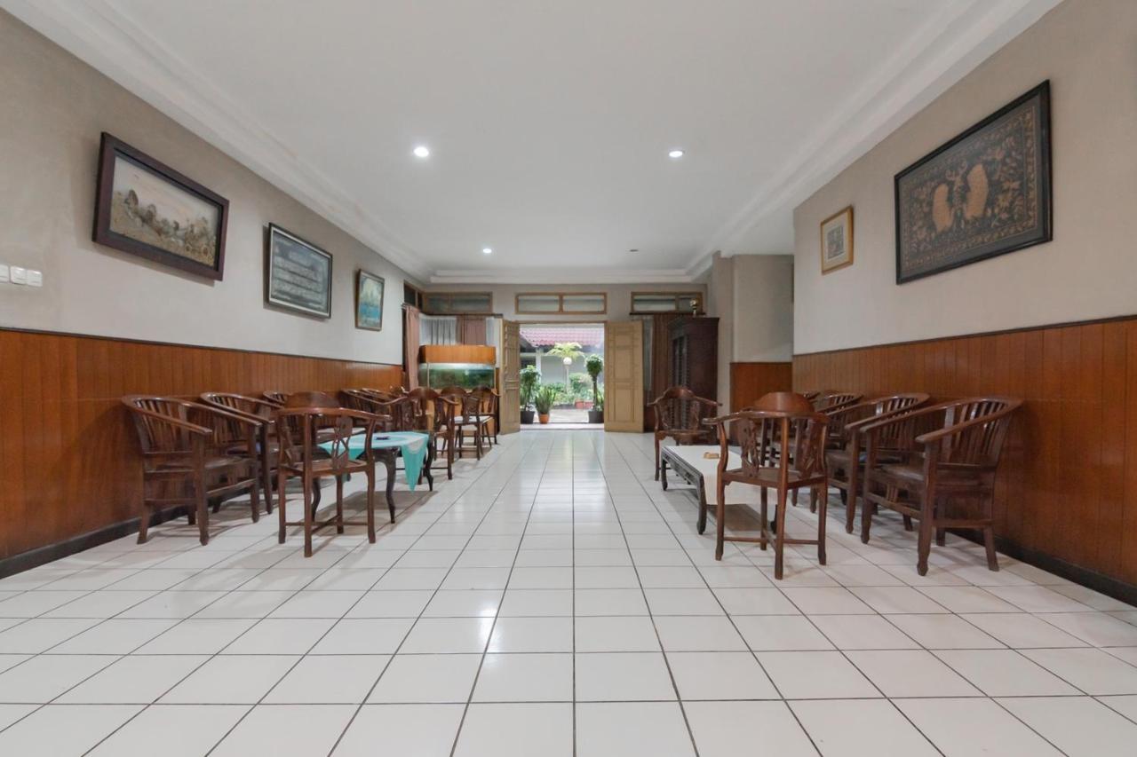 Koolkost Near Bandung Station Otel Dış mekan fotoğraf