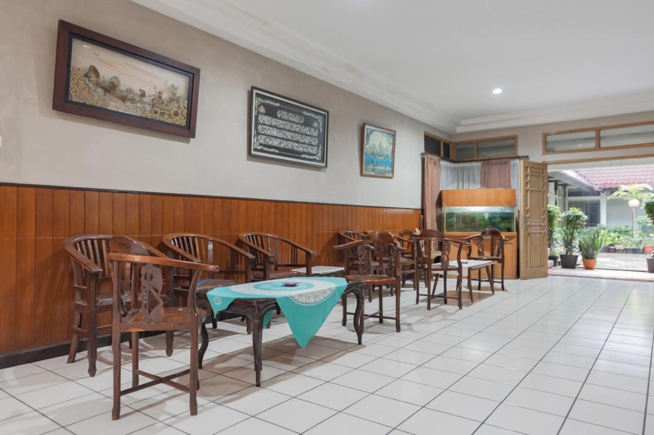 Koolkost Near Bandung Station Otel Dış mekan fotoğraf